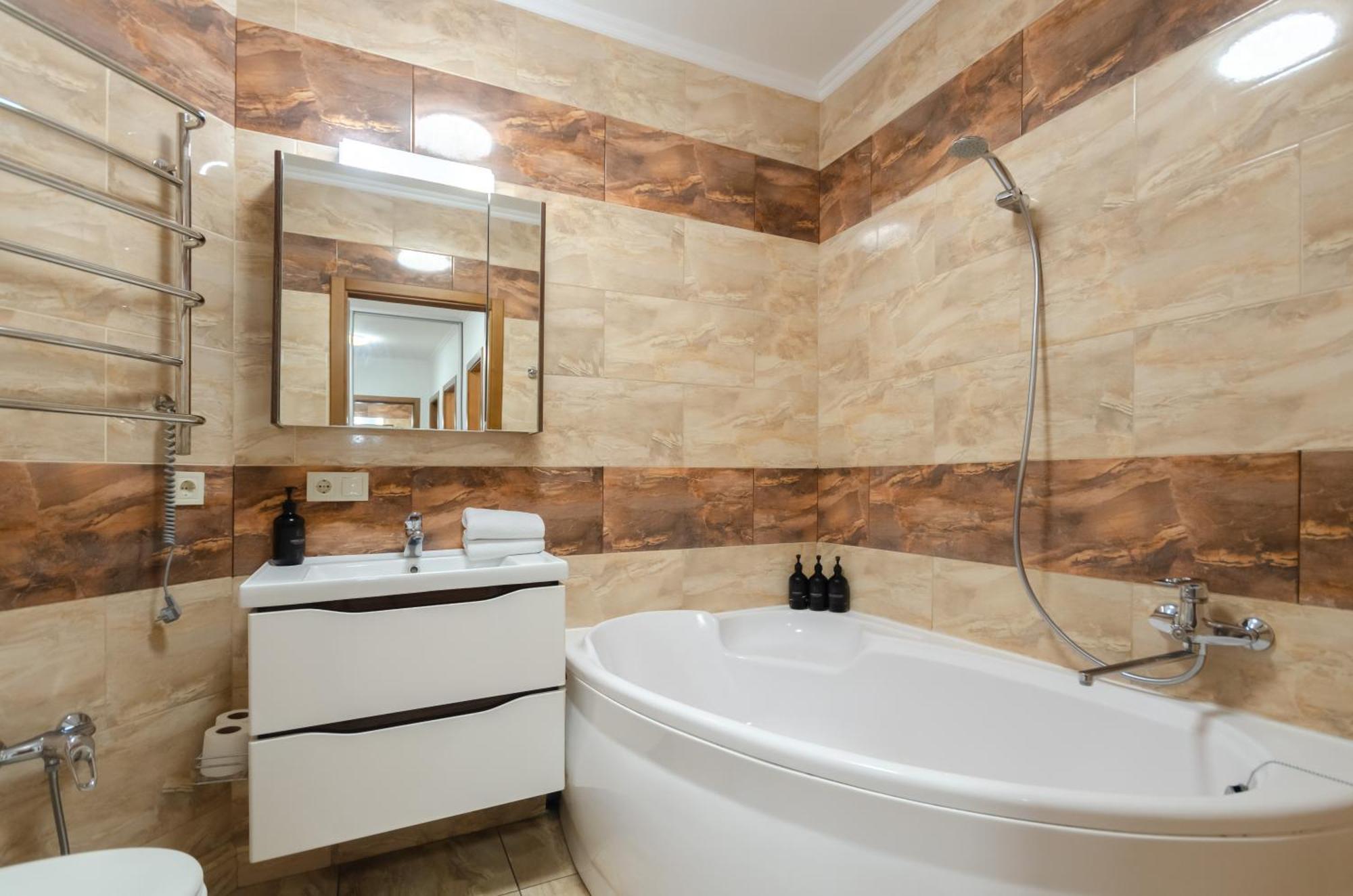Petrovdom 7-27 In Rc Kvartet Cozy Apartment Nearby With Central Railway Station Kiev Buitenkant foto