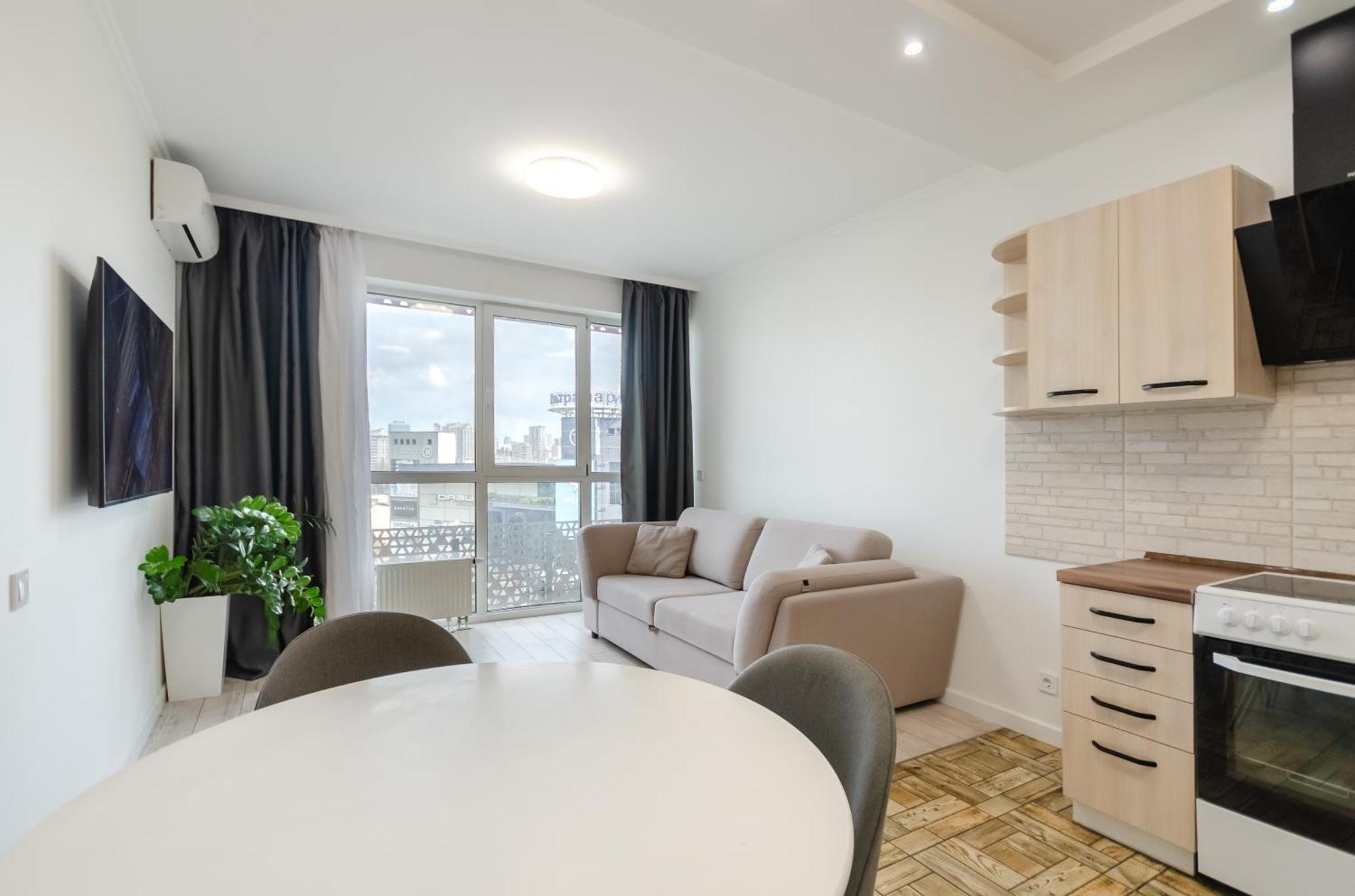 Petrovdom 7-27 In Rc Kvartet Cozy Apartment Nearby With Central Railway Station Kiev Buitenkant foto