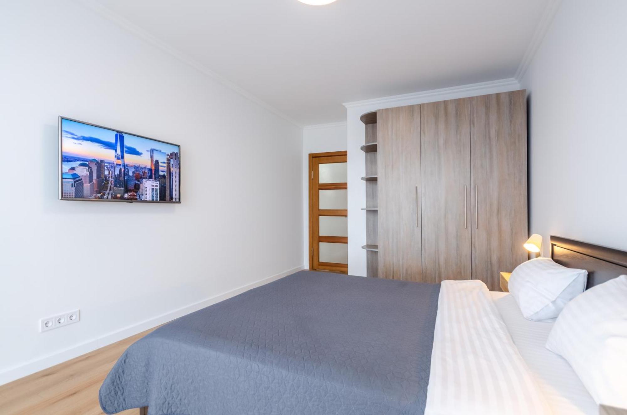 Petrovdom 7-27 In Rc Kvartet Cozy Apartment Nearby With Central Railway Station Kiev Buitenkant foto