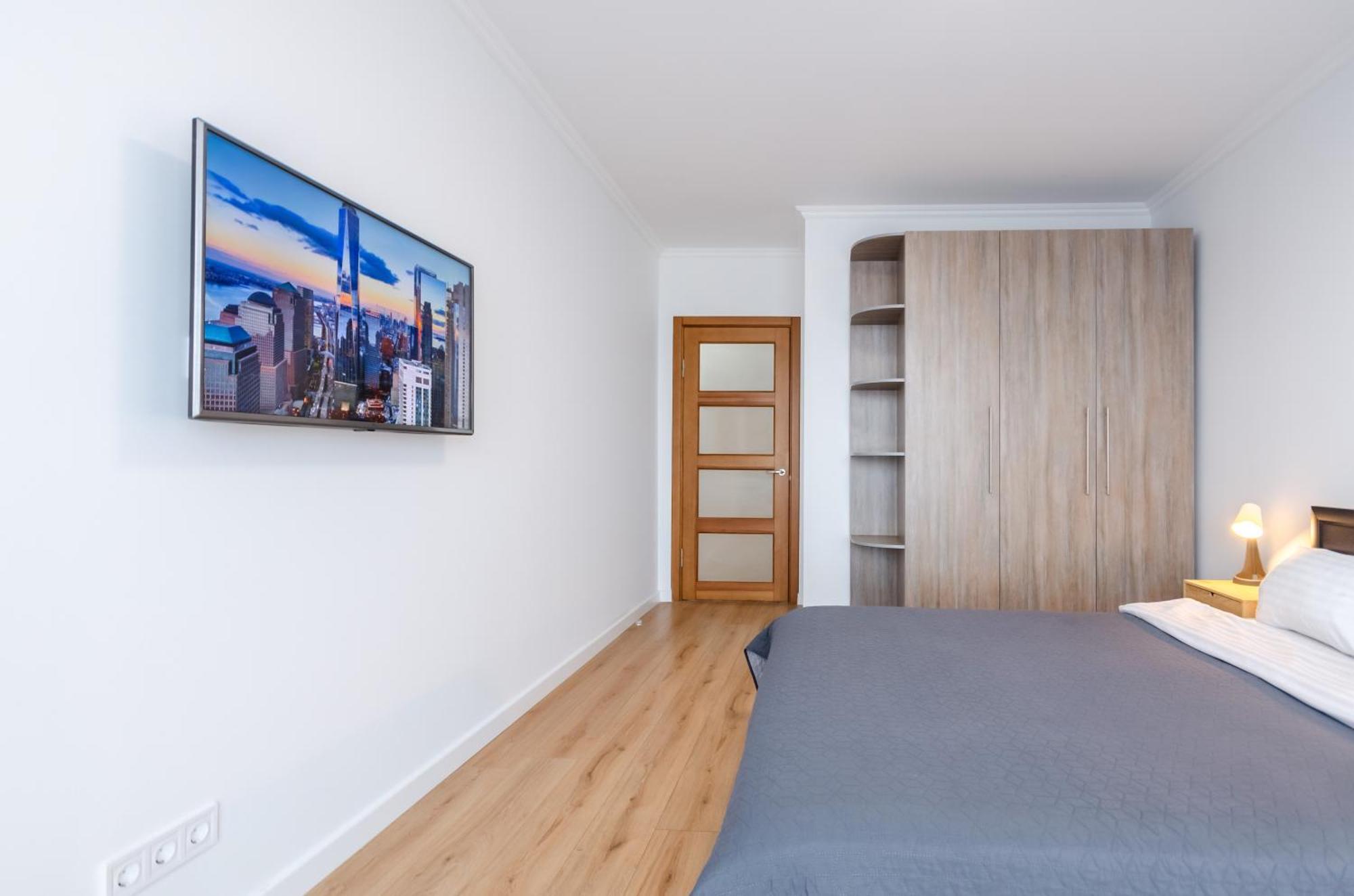 Petrovdom 7-27 In Rc Kvartet Cozy Apartment Nearby With Central Railway Station Kiev Buitenkant foto