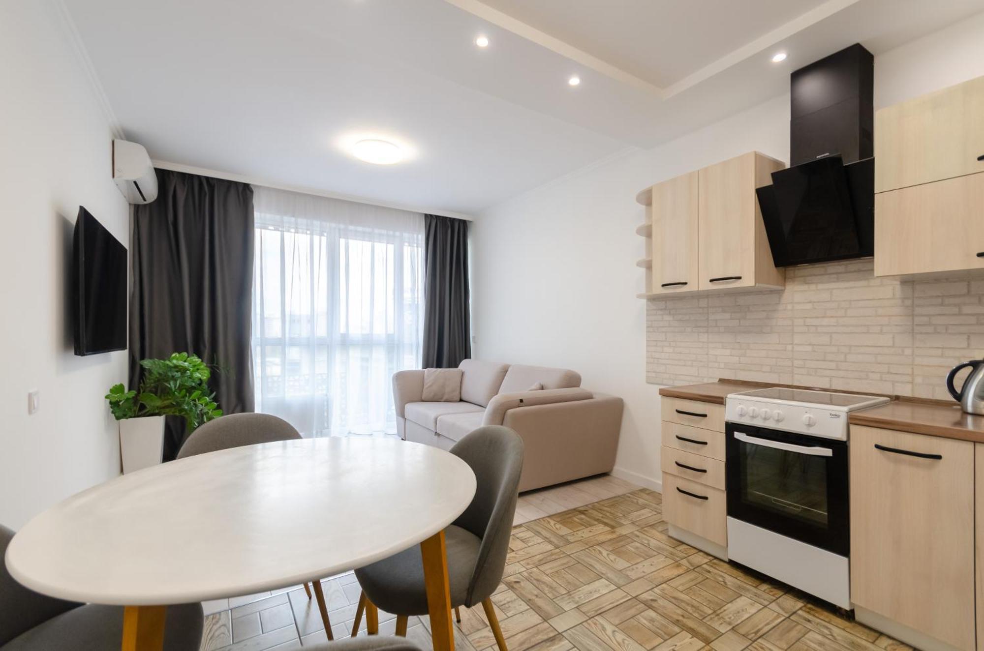 Petrovdom 7-27 In Rc Kvartet Cozy Apartment Nearby With Central Railway Station Kiev Buitenkant foto