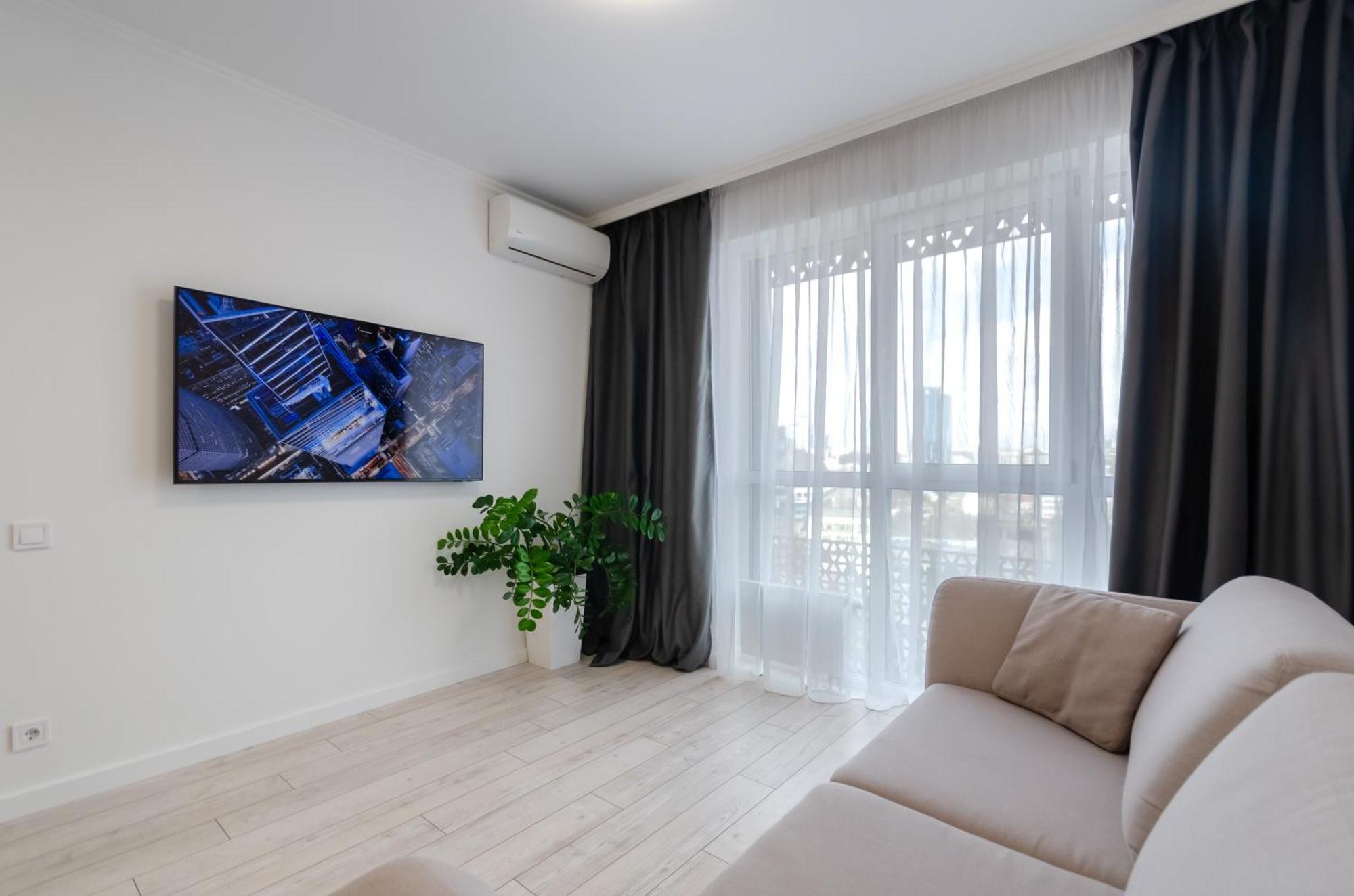 Petrovdom 7-27 In Rc Kvartet Cozy Apartment Nearby With Central Railway Station Kiev Buitenkant foto